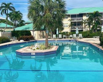 #44 Plantation Village - George Town - Pool
