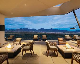 Hilton North Scottsdale at Cavasson - Scottsdale - Balcón