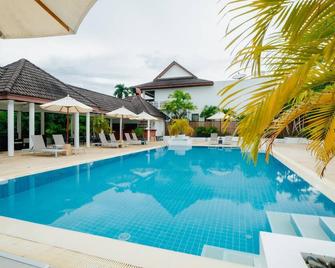 The Sand Beach Apartment - Rawai - Uima-allas