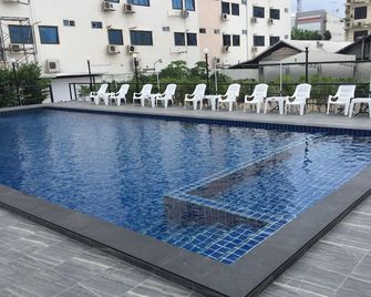 Chada Veranda Hotel - Khon Kaen - Pool