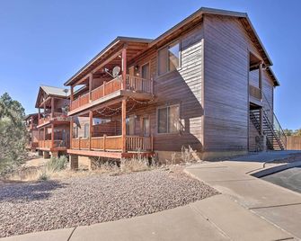 Near Lake and Trails Show Low Condo with Grill! - Show Low - Building