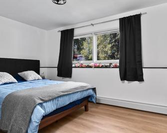 'Beauties of Alaska' - Peaceful Home and Garden - Anchorage - Habitación