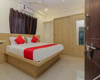 OYO 37762 Hyvin Suites - Hyderabad - Bedroom