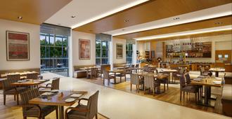 Four Points by Sheraton Hotel & Serviced Apartments, Pune - Pune - Restaurant
