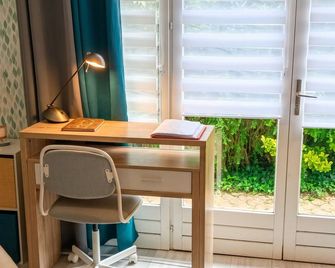 Studio with pool, garden & barbeque | Garden view | Good for workation - Saint-Apollinaire