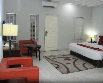 The Crib Lifestyle Hotel - Port Harcourt - Bedroom