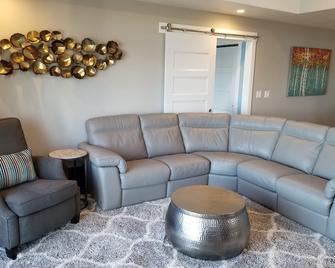Adult only Condo - Water View - Walk To Everything - Sister Bay - Living room