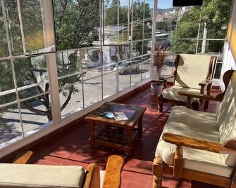 Wynwood Extreme Hostel - Villa Carlos Paz - Balcón