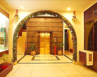Breeze Residency - Tiruchirappalli - Lobby