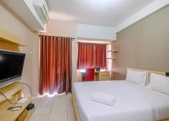Strategic and Good Studio Margonda Residence 5 Apartment - Depok - Bedroom