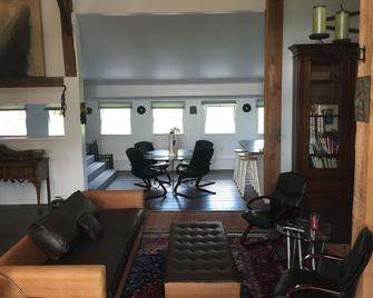 The Barn At Reading Farms Estate - Reading - Living room