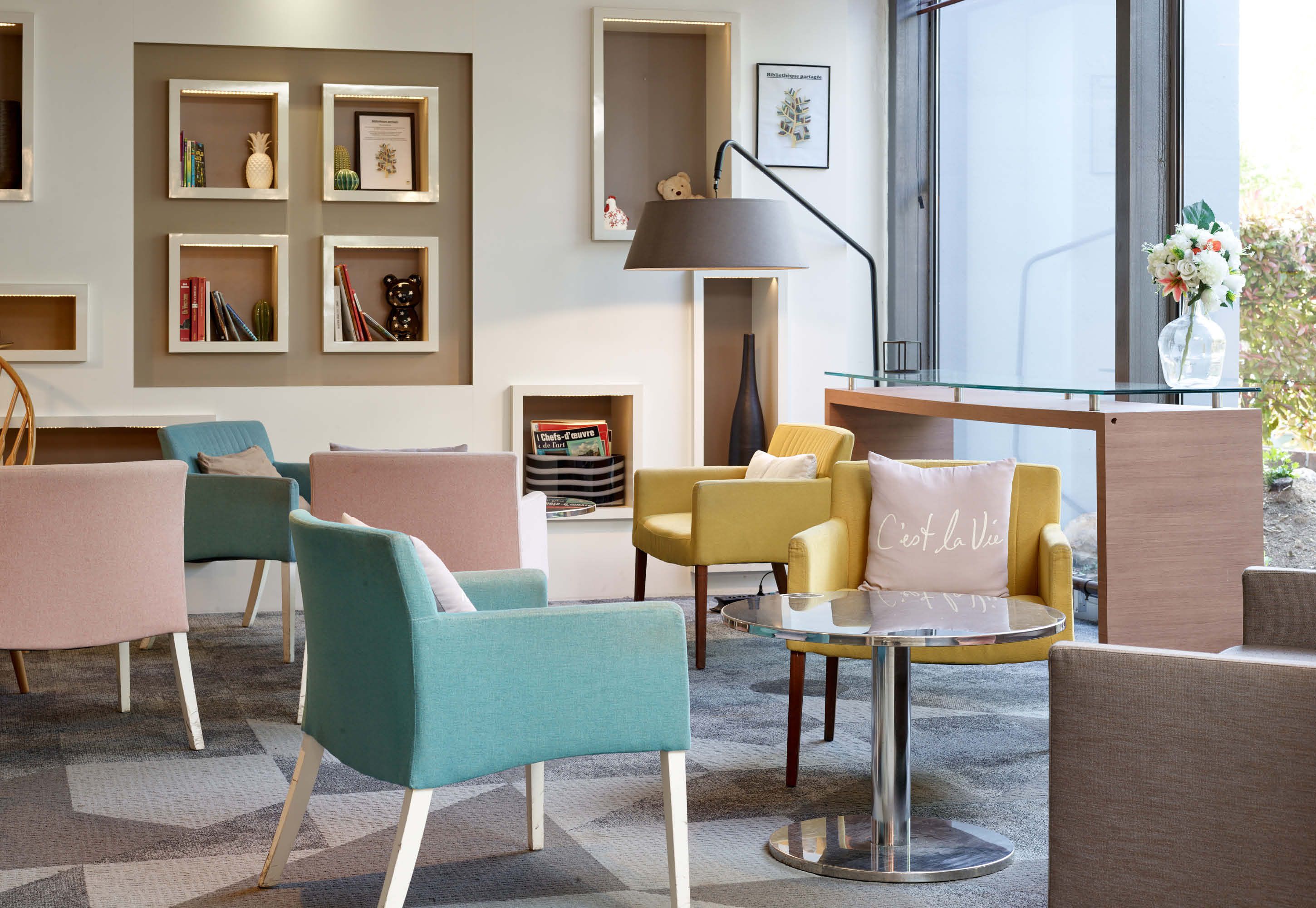 B&B HOTEL Cergy Port - Cergy - Lounge