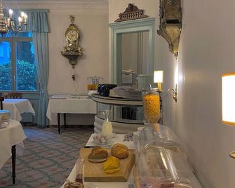 Hotel De La Paix - Entrelagos