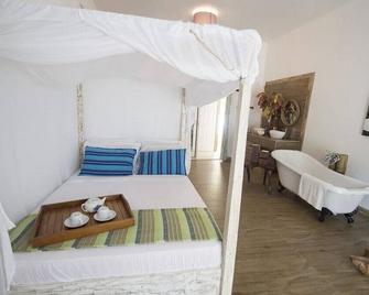 Le Comfort (self catering) - Anse Royale - Ložnice