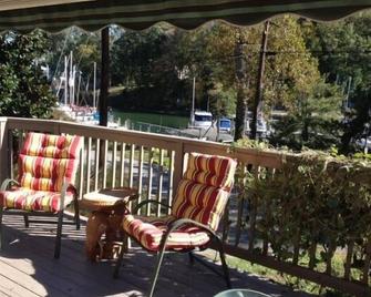 Harbor Cottage at the Chesapeake Bay - Dog Friendly Beach - Saint Leonard - Balcony