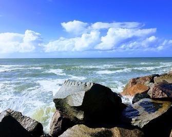 100 M From The North Sea - Thyborøn - Playa
