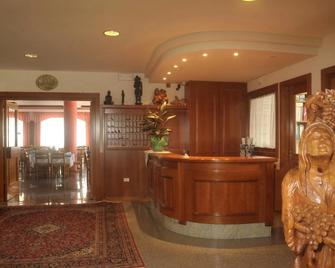 Hotel Bellaria - Levico Terme - Reception