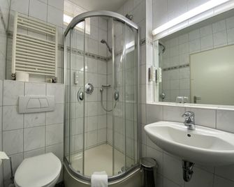Hotel Hansa - Offenbach am Main - Bathroom