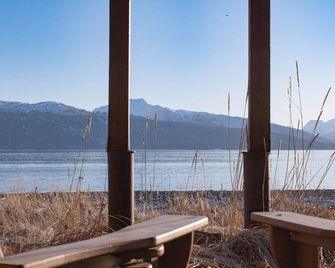 Lakeshore Lodging Lodge 613 - Homer - Balcony