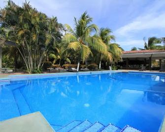 El Regalo - Nicoya - Piscina