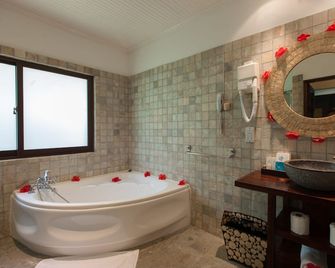 Le Relax Beach Resort - Praslin - Grand'Anse Praslin - Bad