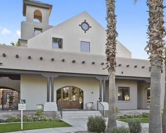 CozySuites Chandler 2BR with 2 pools & Jacuzzi! - Chandler - Building