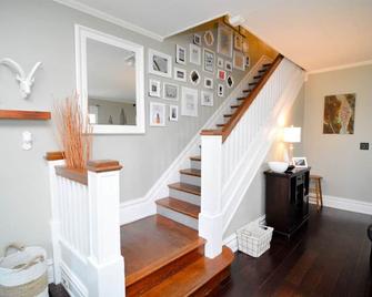Belle of Bethlehem City, Perfect Bethlehem Location - Bethlehem - Stairs