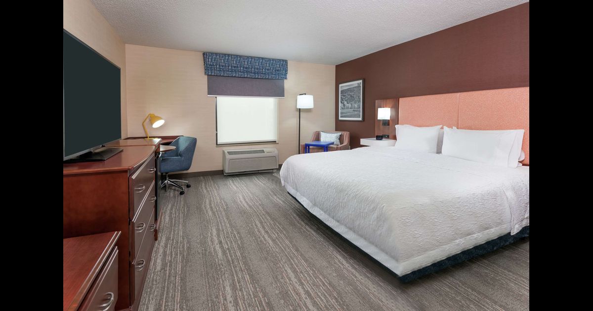 Hampton Inn Springfield South Enfield in Enfield, the United States ...
