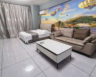 Front and back yard guesthouse (pedestrian street branch) - Panjin - Bedroom