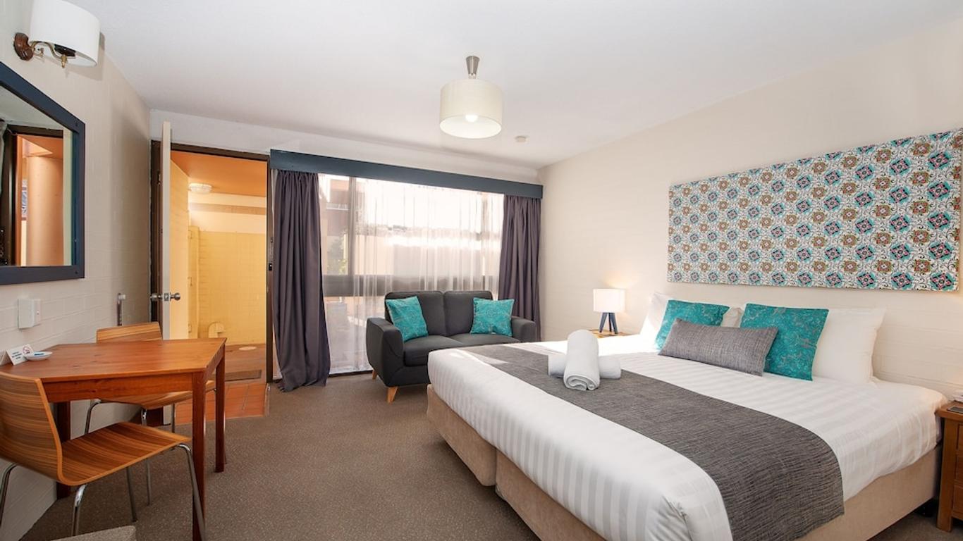 ألبوري وينسور بارك موتور إن