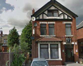 OYO Woodville Lodge Leeds - Leeds - Edificio