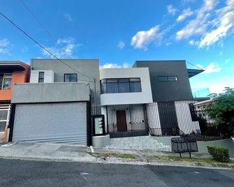 Casa Bellavista - San José - Building