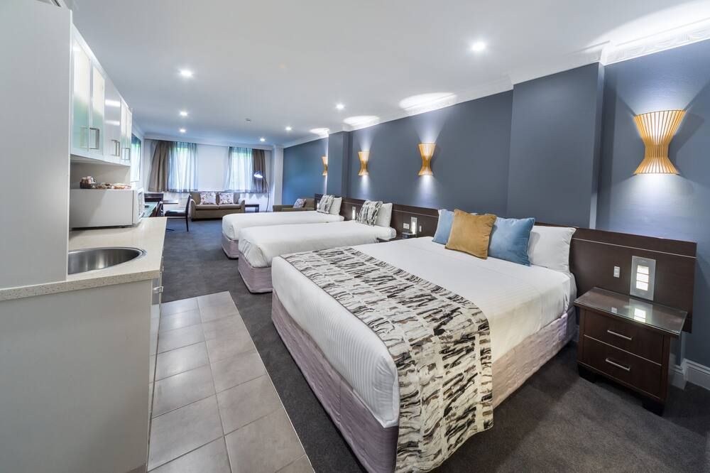 هايد بارك إن