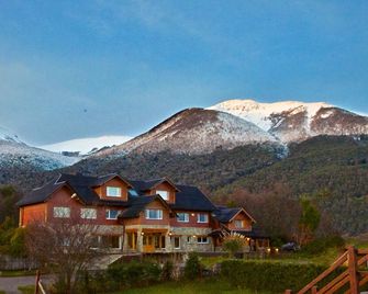 Alma Andina Hosteria - Villa La Angostura - Edificio