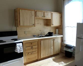 34 miles from Wolf Creek Downtown One Bedroom Apartment - Del Norte - Kitchen