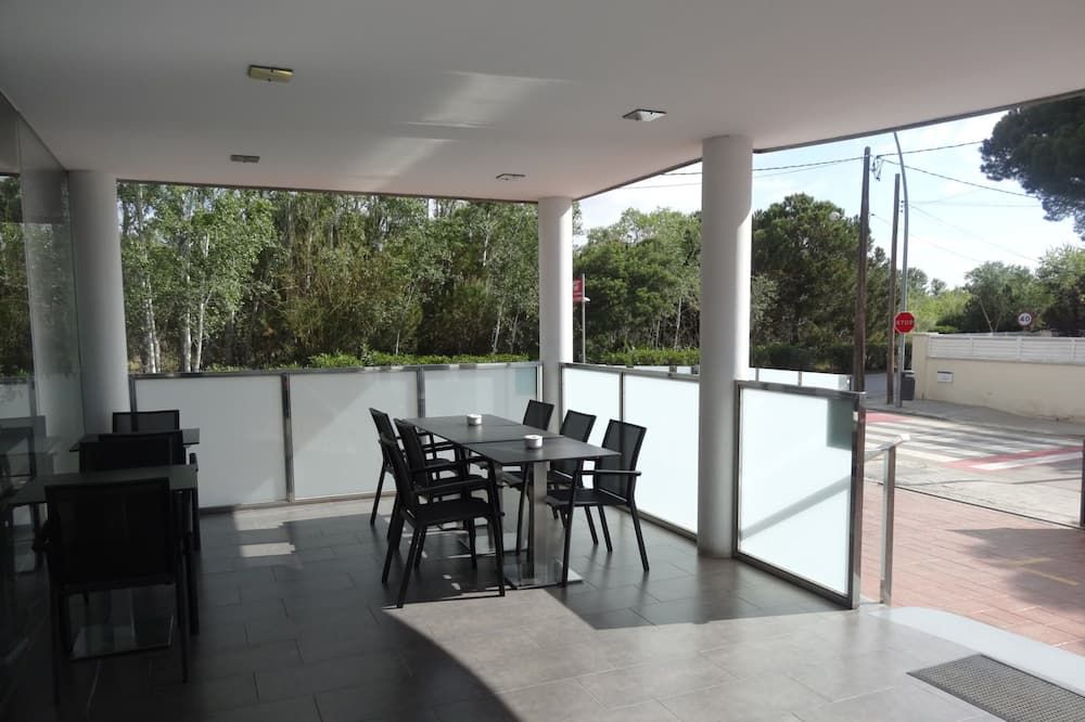 Hotel 170 - Castelldefels - Patio