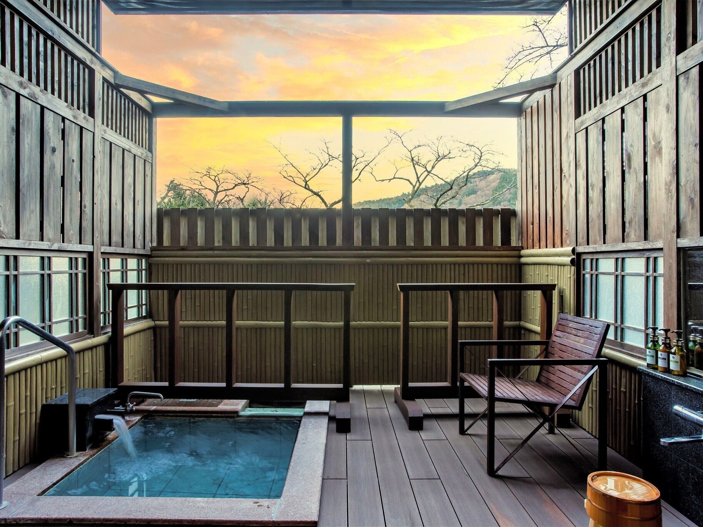 Hakone Kowakien Mikawaya Ryokan - Hakone