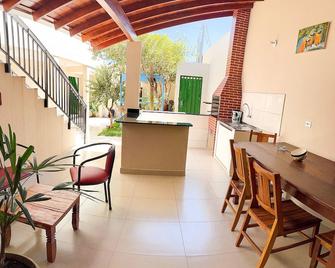 Apto com churrasq em Monte Castelo-Campo Grande MS - Campo Grande - Restaurante
