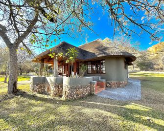 Milima Big 5 Safari Lodge - Phalaborwa - Building