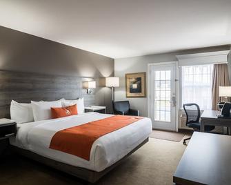 Amsterdam Inn & Suites Moncton - Moncton - Bedroom