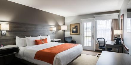 Image of hotel: Amsterdam Inn & Suites Moncton
