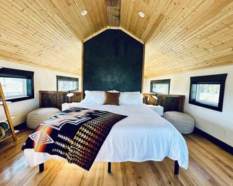 Eagle Cap Farms hosted owned and operated by Eagle Cap Vacation Rentals - Joseph - Habitación