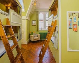 Mrs Potts Hostel - Cardiff