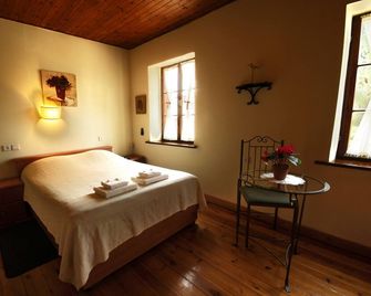 Hapina Shel Michal Kosher Bed & Breakfast - Mazkeret Batya - Habitación