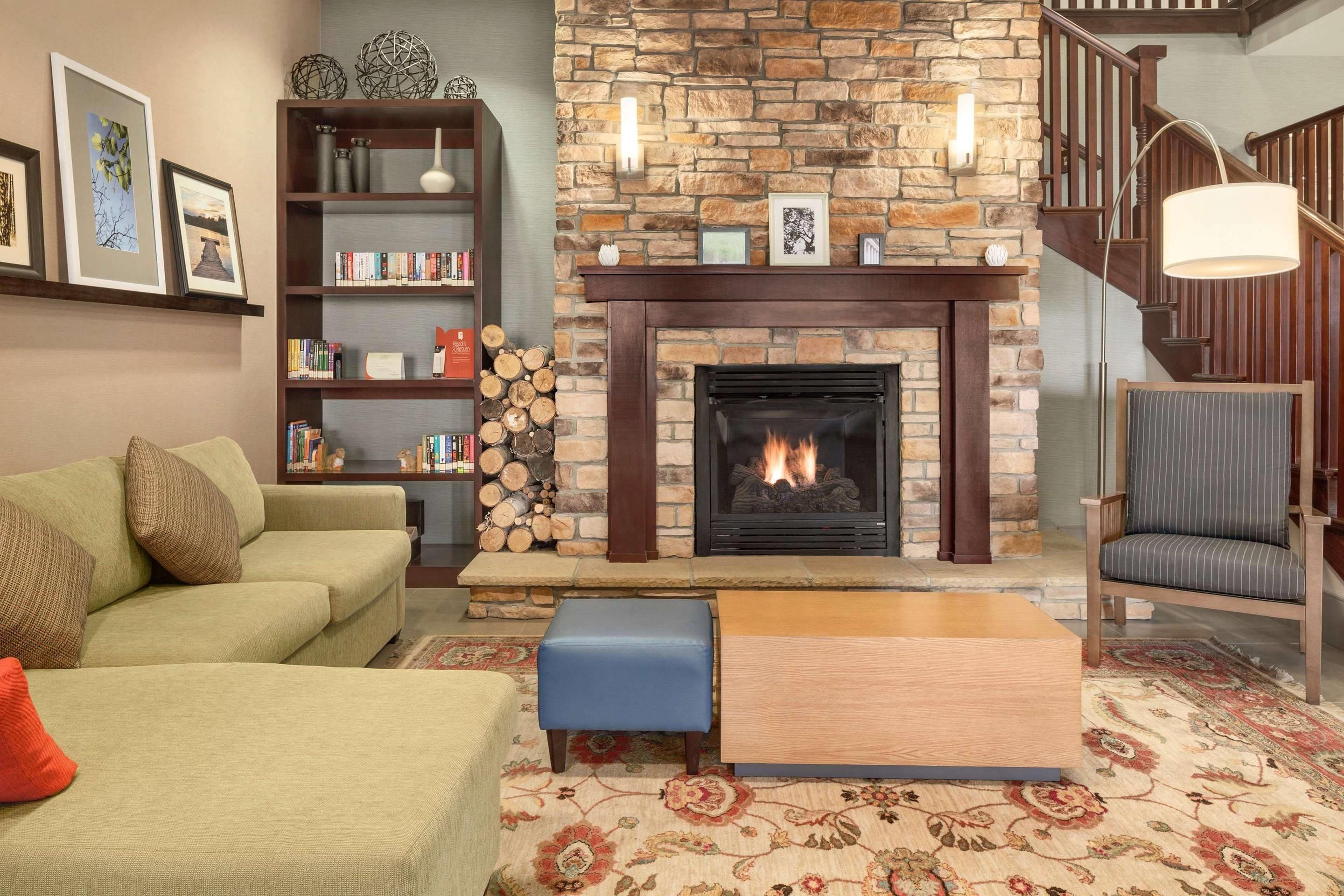 Country Inn & Suites by Radisson, Lima, OH - Lima - Lounge
