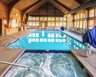 Fox Run at Lake Lure - Lake Lure - Piscine