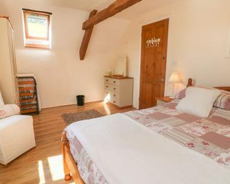 Owl's Nest - South Molton - Bedroom