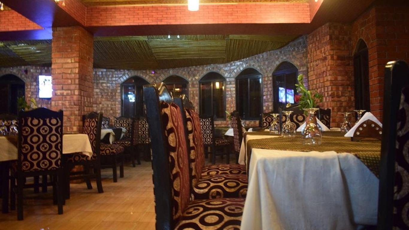 Hotel Givenci International