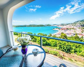 Hilltop Villas at Bluebeard's Castle - סנט תומאס - מרפסת