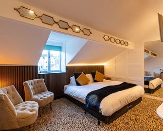 Holly Lodge Guest House - ווינדרמר - חדר שינה